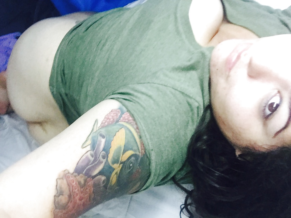 Free Chubby Tattooed Goddess 01 photos