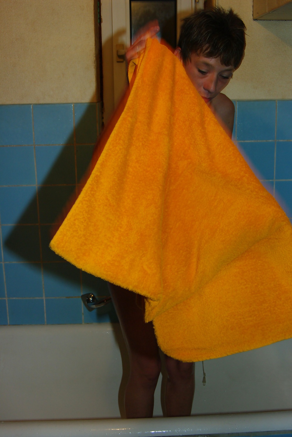 Free german bathroom voyeur pis photos
