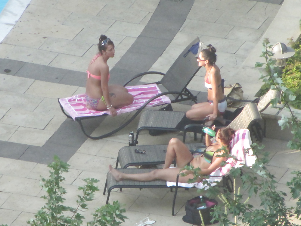 Free BFF's hangin by the Pool - Toronto , Ontario Canada photos