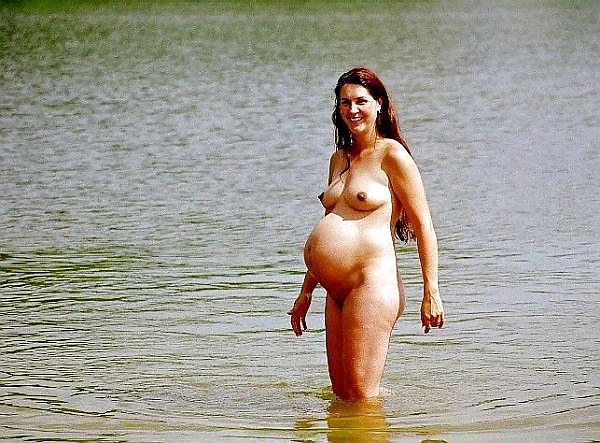 Free Pregnant women outdoor 1. photos