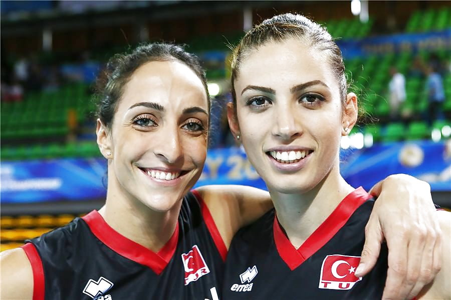 Free Turkish Sexy Volleyball Teen Girls photos