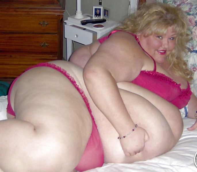 Free SSBBW belly pics 104 photos