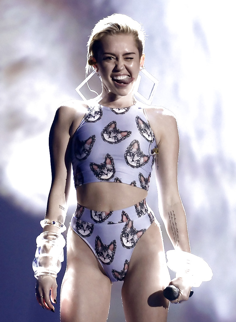 Free Wild Miley Cyrus, Love the outfits. photos