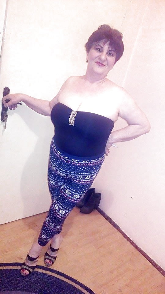 Free Mrs. J - Mature Peasant Whore photos