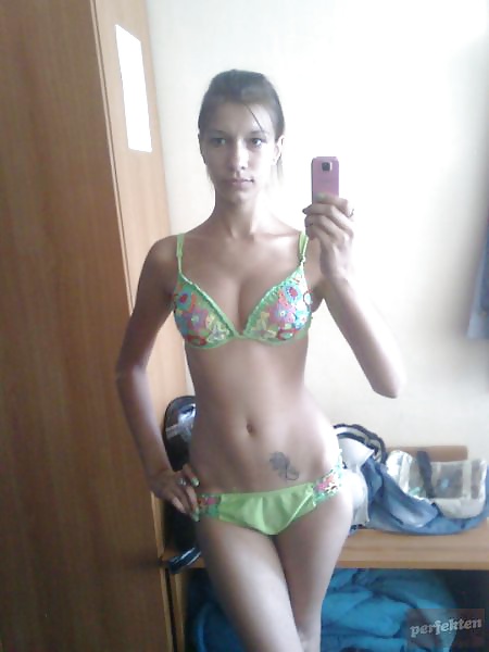 Free Bulgarian teen pic from net photos