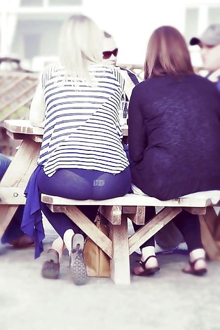 Free Candid young slut : transparent legging II photos