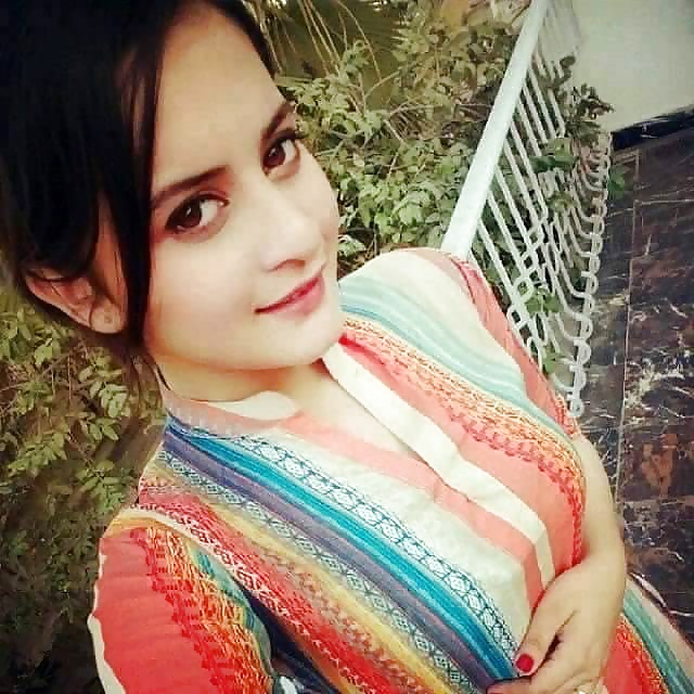 Free Double Dose of Indian Curry Cunts photos