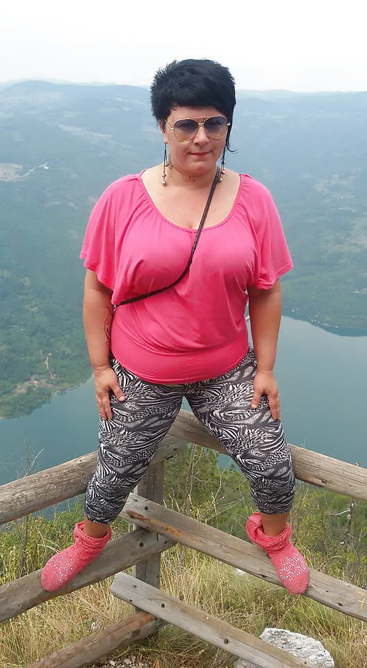 Free Bojana Jevtic Serbian BBW Big TITS photos