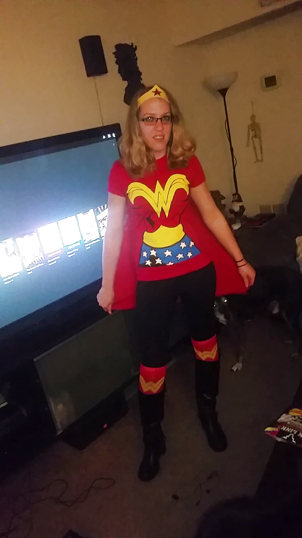 Free Cuckold Wife's Wonder Woman Fuck photos