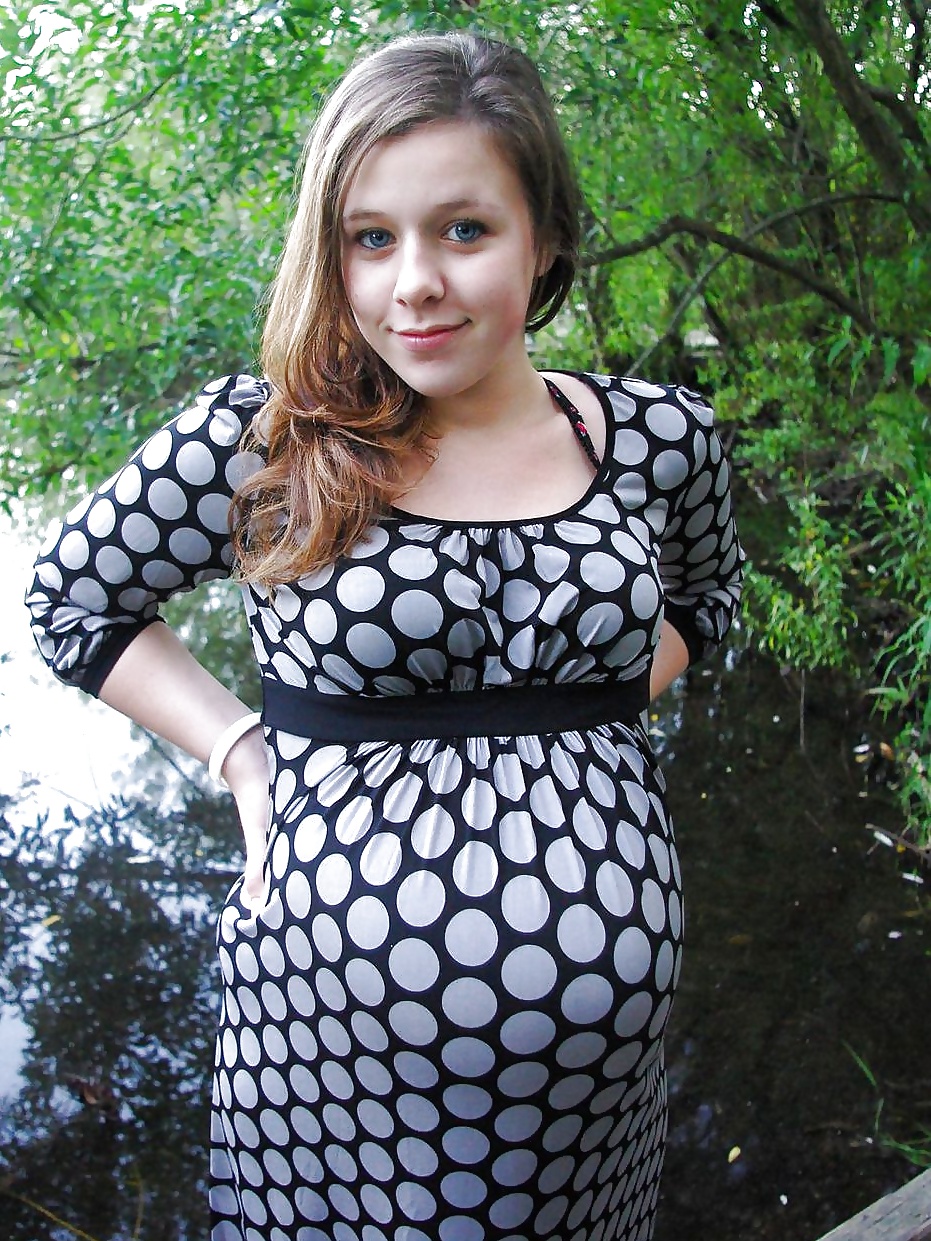 Free Pretty and pregnant photos