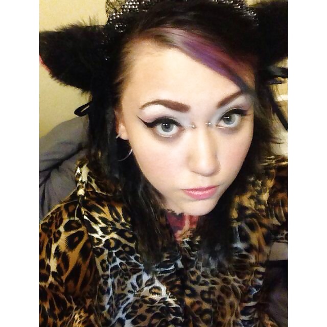 Free Chubby HUGE tits blonde photos