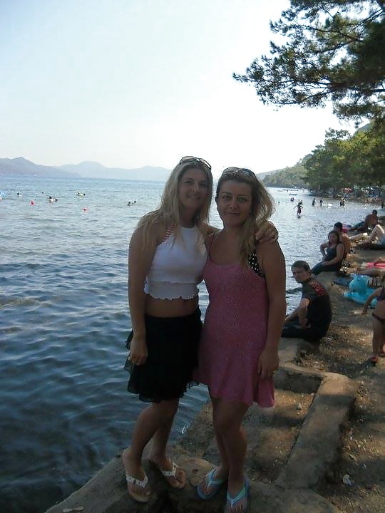 Free Turkish Milf Mother photos