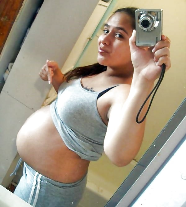 Free Pregnant Teen Babes photos