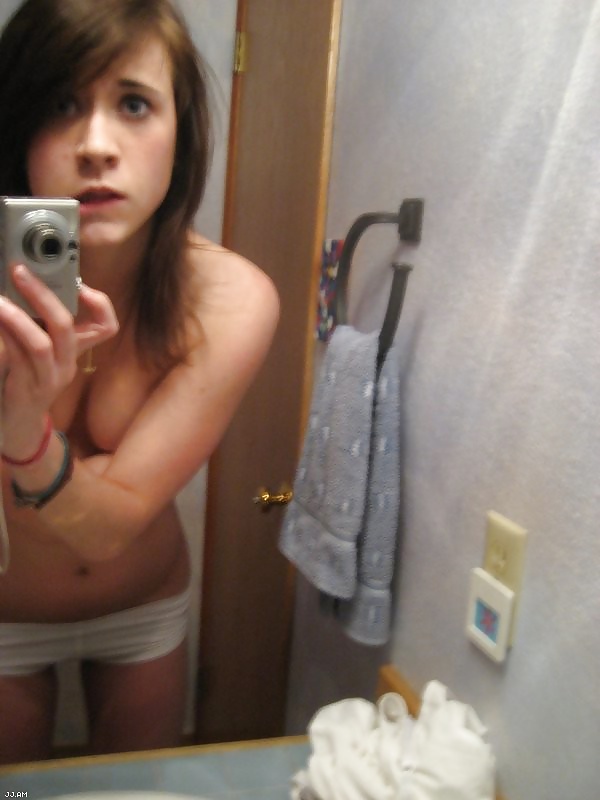 Free Paradise teens selfshots 4 photos