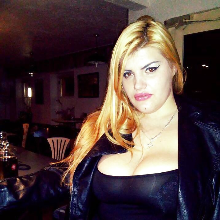 Free Romanian Huge Tits Amateur 39 photos