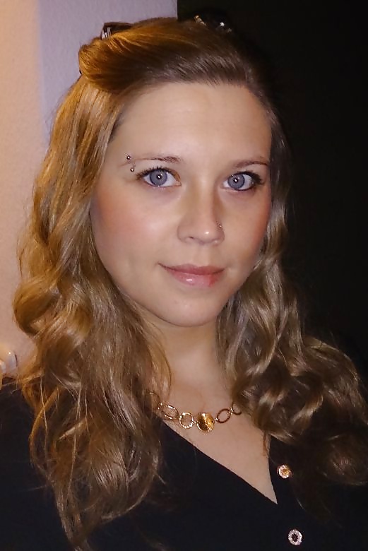 Free Beauty Babe Ginger 28 Years old photos