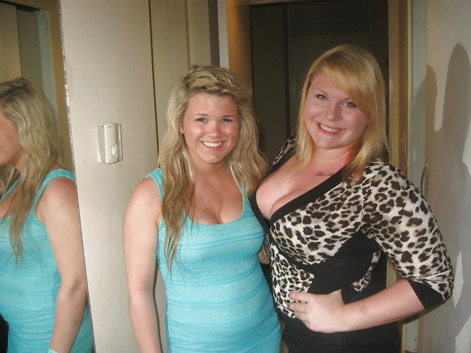 Free Busty Blonde Slut photos