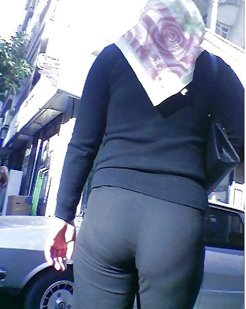 Free Turkish Very sexy Hijab Housewife Teen & Mature photos
