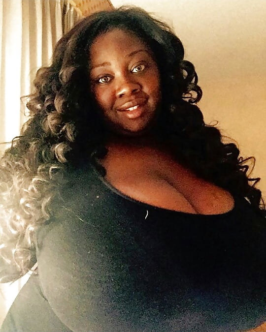 Free BLACK MACROMASTIA photos