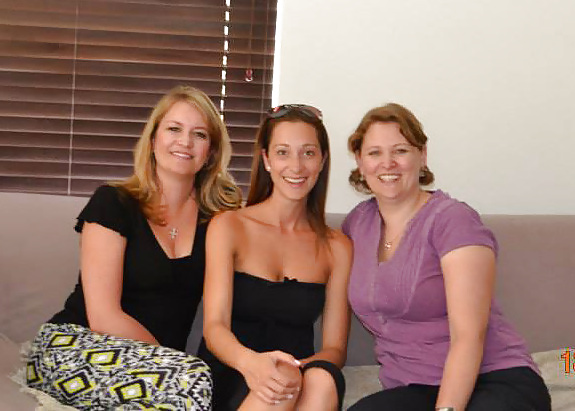 Free Cindy - She Loves The Bone (A True Slut) photos