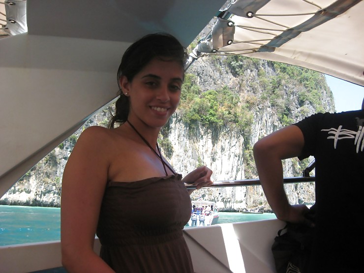 Free 2 Latin Sisters on Vacation photos