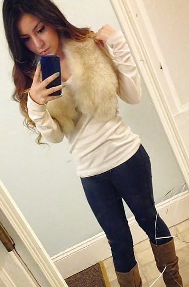 Free Stupid slut Bailey photos