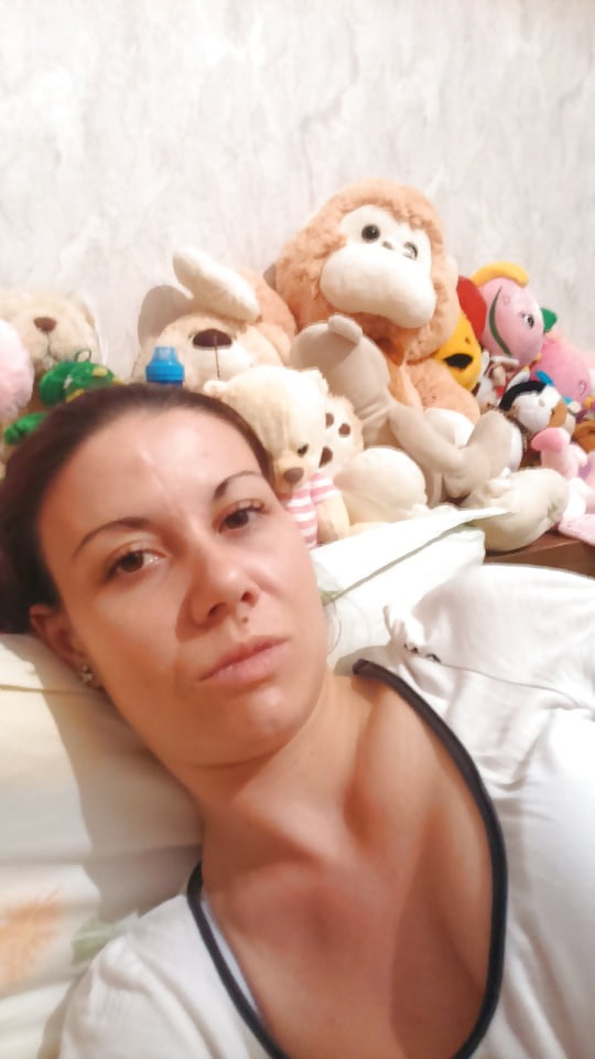 Free Bulgarian bitch in dating site photos