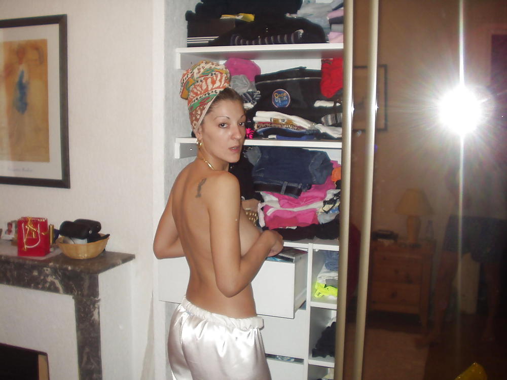 Free SmutDates.com Username 'SantaMonicaMom' photos