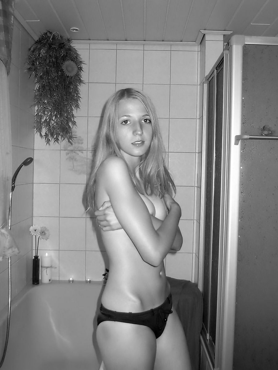 Free Sexy Amateur Blonde Teen Amy photos