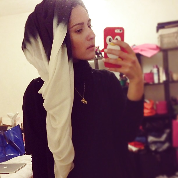 Free Cute hijab girl ... show her some love photos