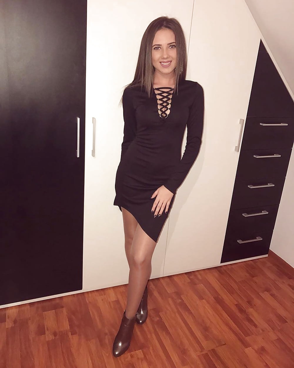 Free Romanian Teen Slut Diana Luiza 2 photos