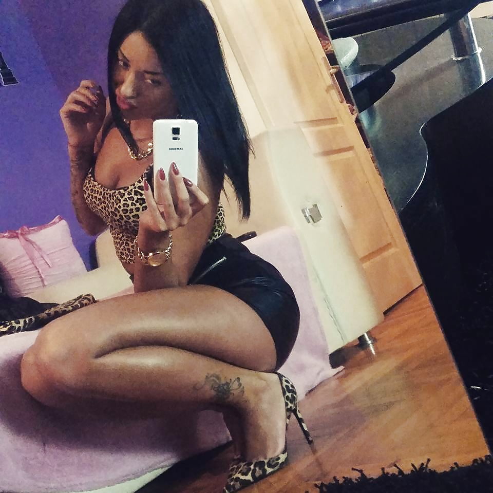 Free Whore photos