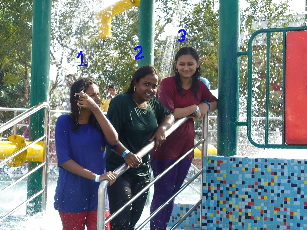 Free Select girl for tonight, comment photos