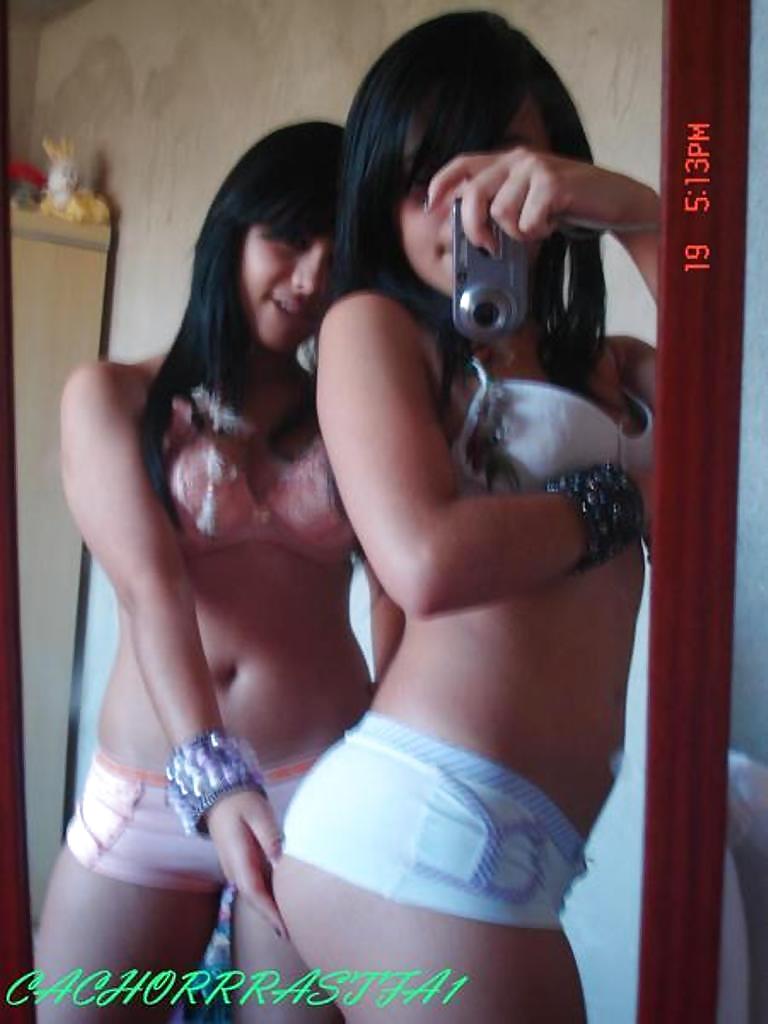 Free Hot twin latina teens photos