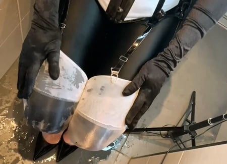 black and white pissing and blowjob         