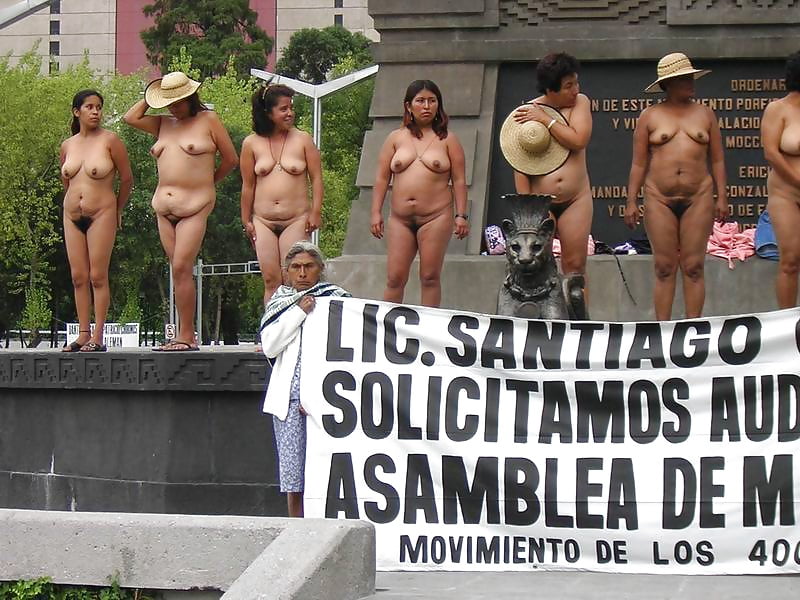 Free 400 Pueblos Naked Protest photos