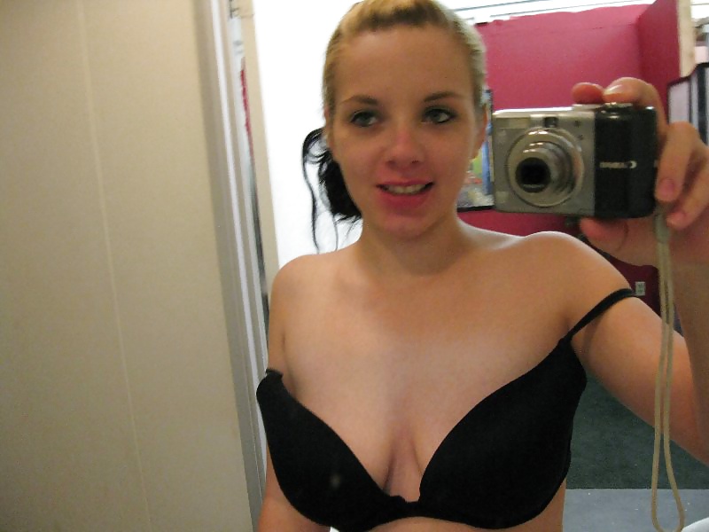 Free She's got a cold but still looks hot photos