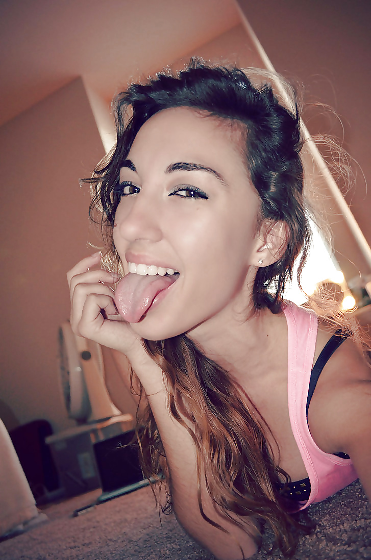 Free Cute Faces and Tongues photos