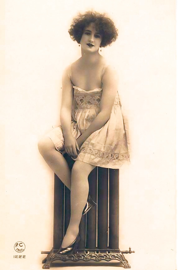 Free Vintage lady's & Statues -num-002 photos