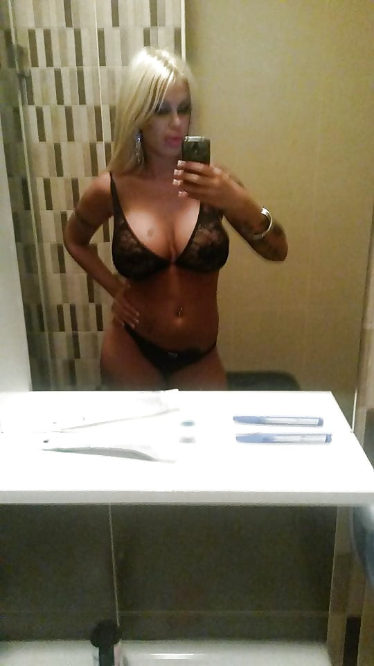 Free Serbian MILFs and Matures vol.8 photos