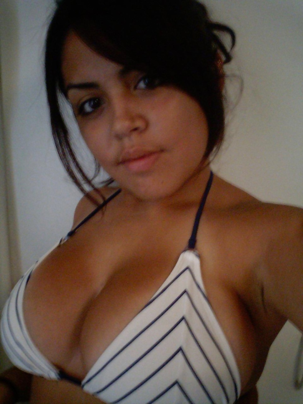 Free Amateurs Set 143 photos