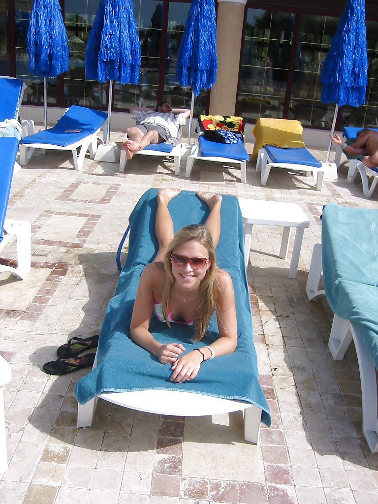 Free not sisters on Vacation - Enjoy CardinalRoss! photos