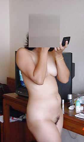 Free Nude in Hotel photos
