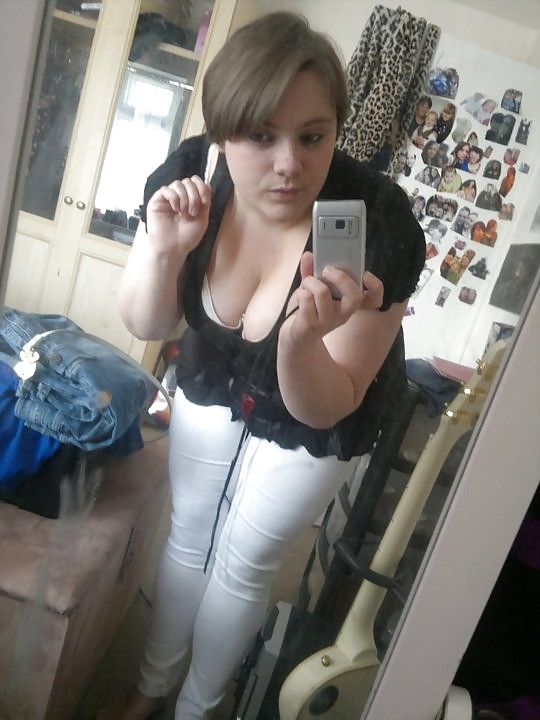 Free Busty Teen Chelsea photos