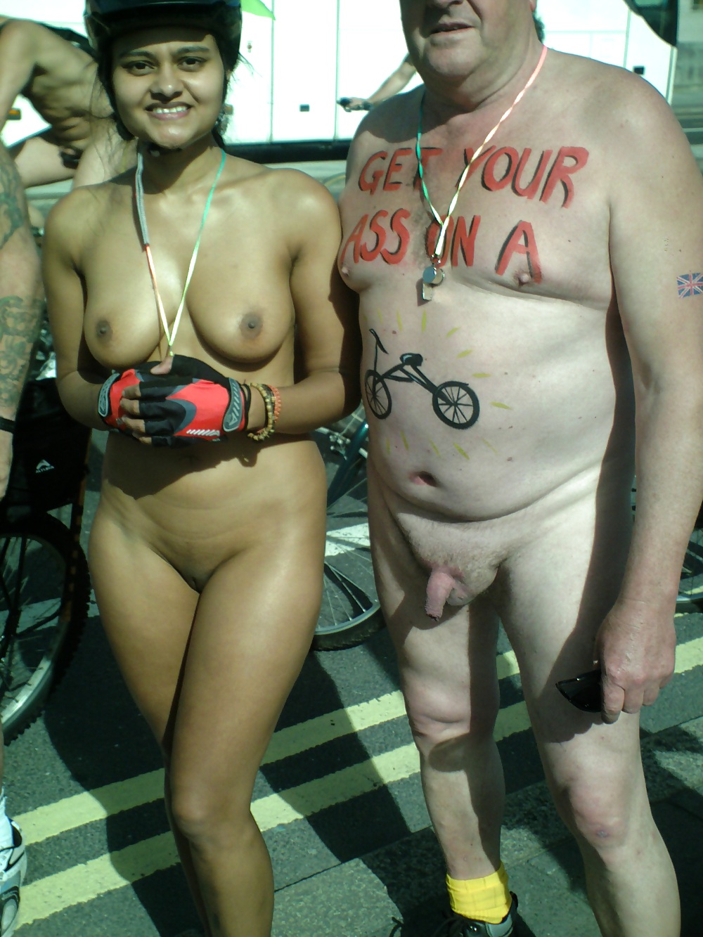 Free Mature Nudist photos