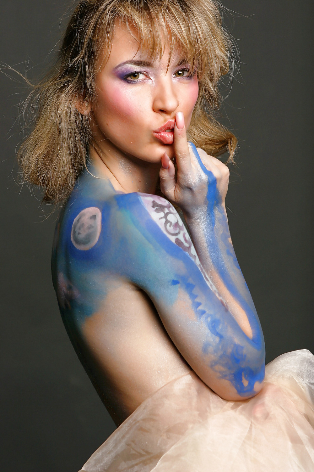 Free Natalia - Body Paint photos