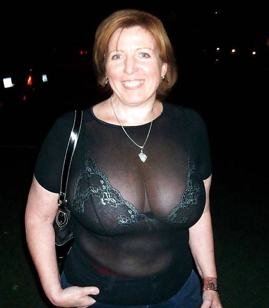 Free Mature women are hot...even hotter in lingerie! photos