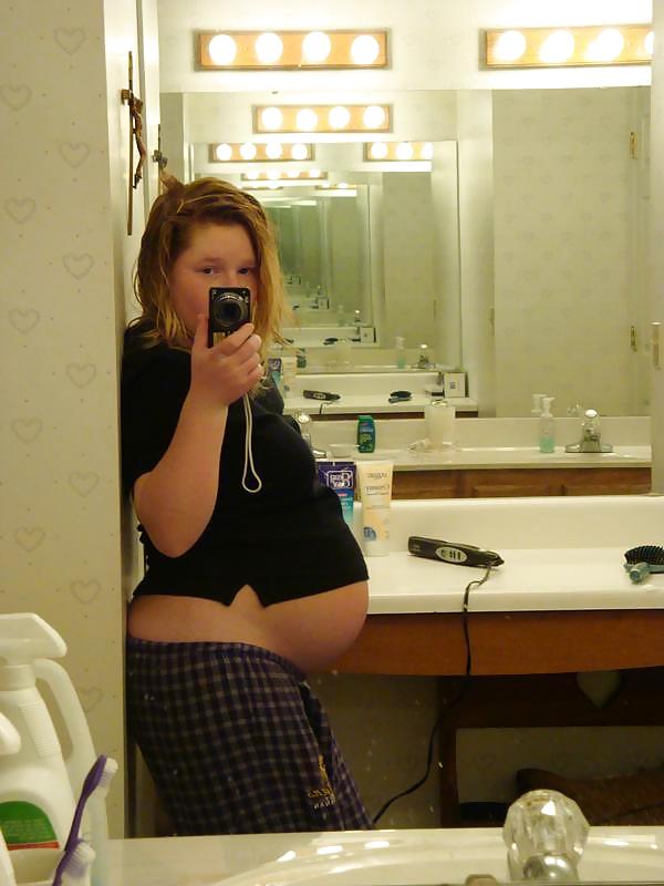 Free Amateur PREGNANT teen selfshot part 1 photos