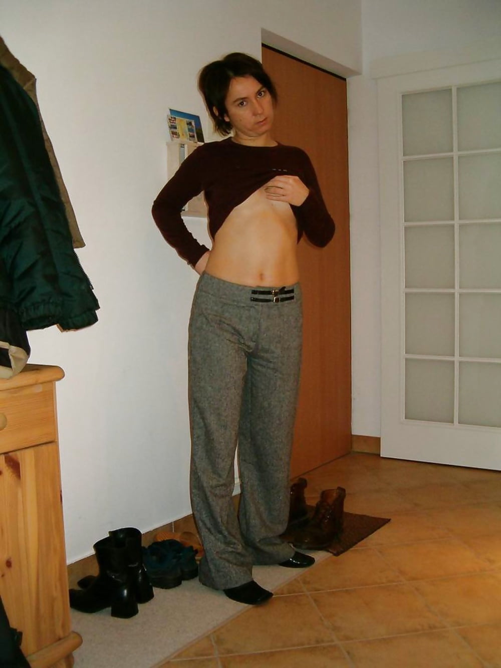 Free brunette milf photos