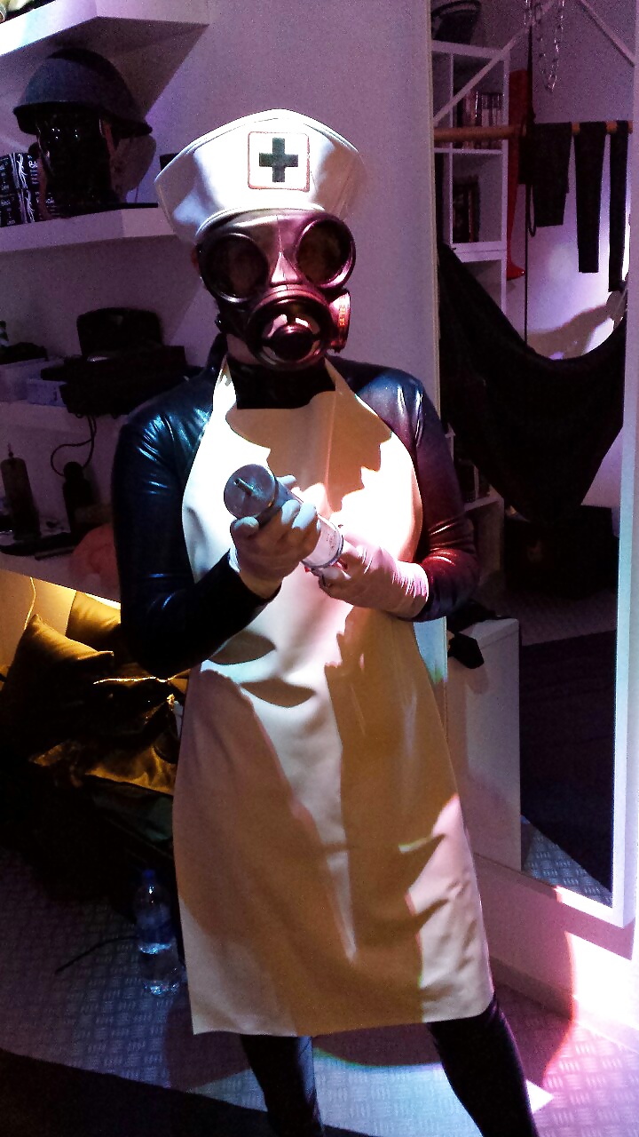 Free Rubber Nurse bizarre photos
